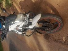 https://riyasewana.com/uploads/hero-honda-hunk-151405576434.jpg