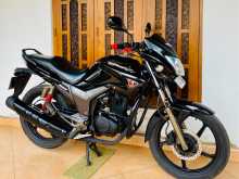 Hero-Honda HUNK 2015 Motorbike