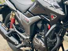 Hero-Honda Hunk 2011 Motorbike