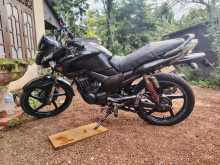 Hero-Honda Hunk 2014 Motorbike