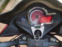 https://riyasewana.com/uploads/hero-honda-hunk-261702136405.jpg