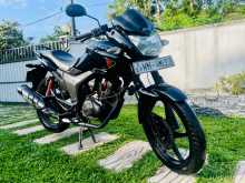 https://riyasewana.com/uploads/hero-honda-hunk-2717124213273.jpg