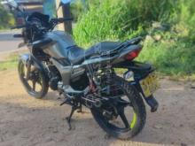 https://riyasewana.com/uploads/hero-honda-hunk-31240281400178.jpg