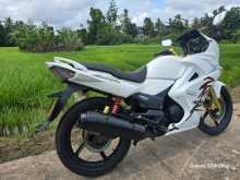 https://riyasewana.com/uploads/hero-honda-krizma-zmr-410131413092.jpg