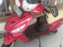 https://riyasewana.com/uploads/hero-honda-maestro-edge-122108484392.jpg