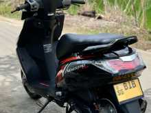 https://riyasewana.com/uploads/hero-honda-maestro-edge-309470113093.jpg