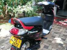 Hero Pleasure 2011 Motorbike