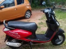 Hero Pleasure 2011 Motorbike