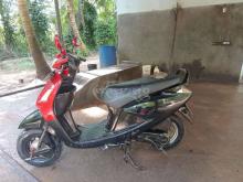 https://riyasewana.com/uploads/hero-honda-please-2152641408382.jpg