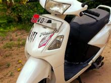 https://riyasewana.com/uploads/hero-honda-pleasur-291326596082.jpg