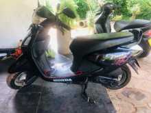 https://riyasewana.com/uploads/hero-honda-pleasure-1010102013652.jpg