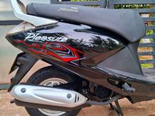 https://riyasewana.com/uploads/hero-honda-pleasure-11956556166.jpg