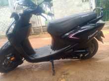 https://riyasewana.com/uploads/hero-honda-pleasure-121202254422.jpg