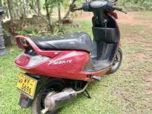 https://riyasewana.com/uploads/hero-honda-pleasure-122244122353.jpg