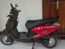 https://riyasewana.com/uploads/hero-honda-pleasure-123472713632.jpg