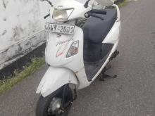 Hero Pleasure 2011 Motorbike