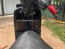 https://riyasewana.com/uploads/hero-honda-pleasure-12845381351376.jpg