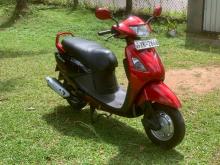Hero-Honda Pleasure 2012 Motorbike