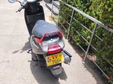 Hero-Honda Pleasure 2010 Motorbike