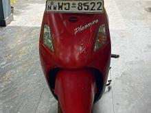 Hero Pleasure 2011 Motorbike