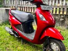 Hero-Honda Pleasure 2013 Motorbike