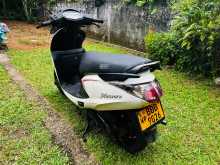 https://riyasewana.com/uploads/hero-honda-pleasure-1512065613424.jpg
