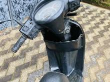 https://riyasewana.com/uploads/hero-honda-pleasure-158465524741.jpg