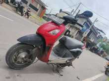 https://riyasewana.com/uploads/hero-honda-pleasure-161750574303.jpg