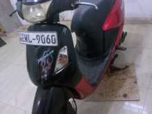 Hero-Honda Pleasure 2011 Motorbike