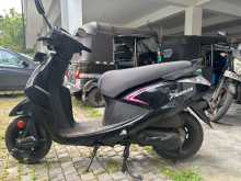https://riyasewana.com/uploads/hero-honda-pleasure-171050391312.jpg