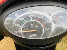 https://riyasewana.com/uploads/hero-honda-pleasure-1718432324912.jpg