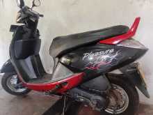 https://riyasewana.com/uploads/hero-honda-pleasure-181028404862.jpg