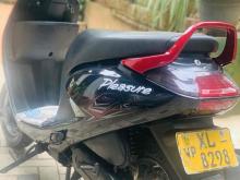 https://riyasewana.com/uploads/hero-honda-pleasure-1817560724093.jpg