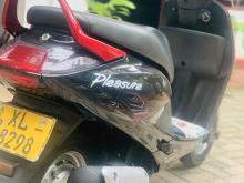 https://riyasewana.com/uploads/hero-honda-pleasure-1817560724814.jpg