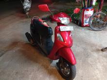 Hero-Honda Pleasure 2012 Motorbike