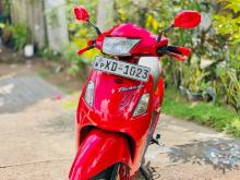 Hero-Honda Pleasure 2011 Motorbike