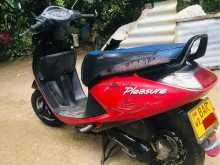 Hero Pleasure 2013 Motorbike