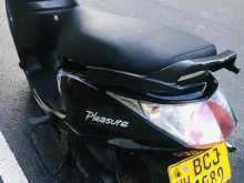 https://riyasewana.com/uploads/hero-honda-pleasure-2017520222803.jpg