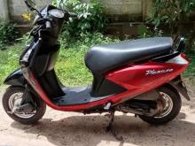 https://riyasewana.com/uploads/hero-honda-pleasure-20728106814.jpg