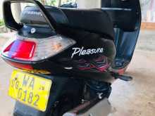 https://riyasewana.com/uploads/hero-honda-pleasure-208560013894.jpg