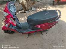 https://riyasewana.com/uploads/hero-honda-pleasure-211102613974.jpg