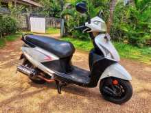 https://riyasewana.com/uploads/hero-honda-pleasure-211443574573.jpg