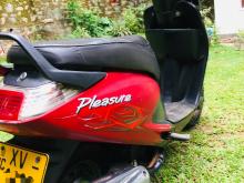 https://riyasewana.com/uploads/hero-honda-pleasure-2119071019044.jpg