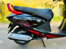 Hero Pleasure 2012 Motorbike