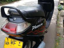 https://riyasewana.com/uploads/hero-honda-pleasure-21537586174.jpg