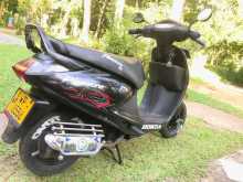https://riyasewana.com/uploads/hero-honda-pleasure-21712224872.jpg