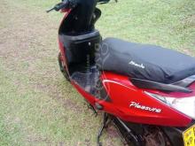 https://riyasewana.com/uploads/hero-honda-pleasure-2171455485265.jpg