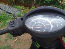 https://riyasewana.com/uploads/hero-honda-pleasure-221226406135.jpg