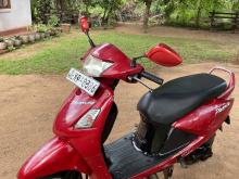 Hero Pleasure 2012 Motorbike