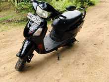 https://riyasewana.com/uploads/hero-honda-pleasure-2319103922012.jpg